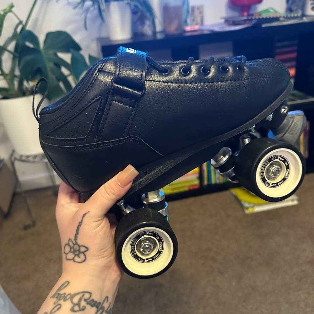 Sleek Black Roller Skate Shoes